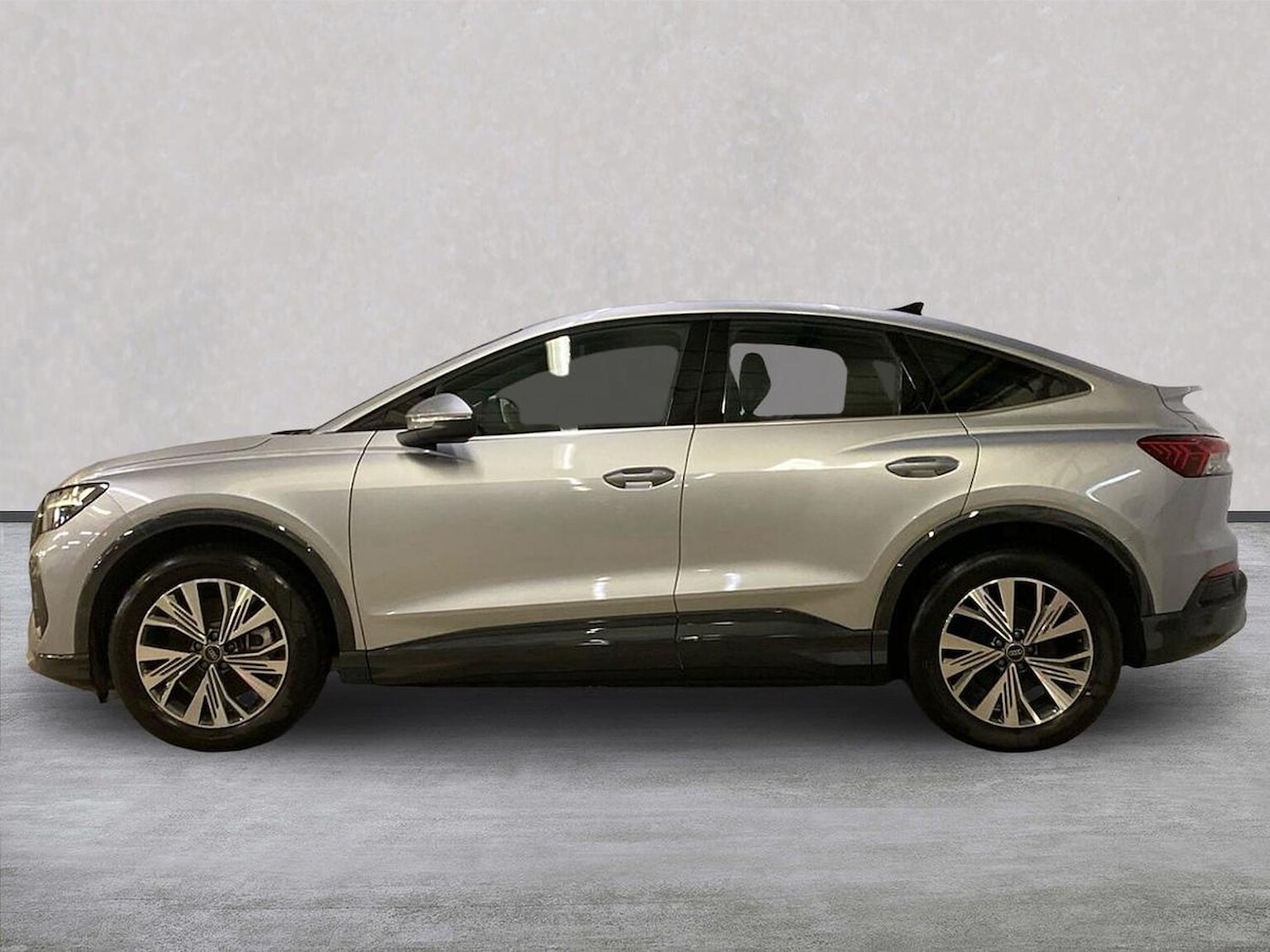 Used Audi Q4 e-tron 2024 for sale - 76396929: Photo 19