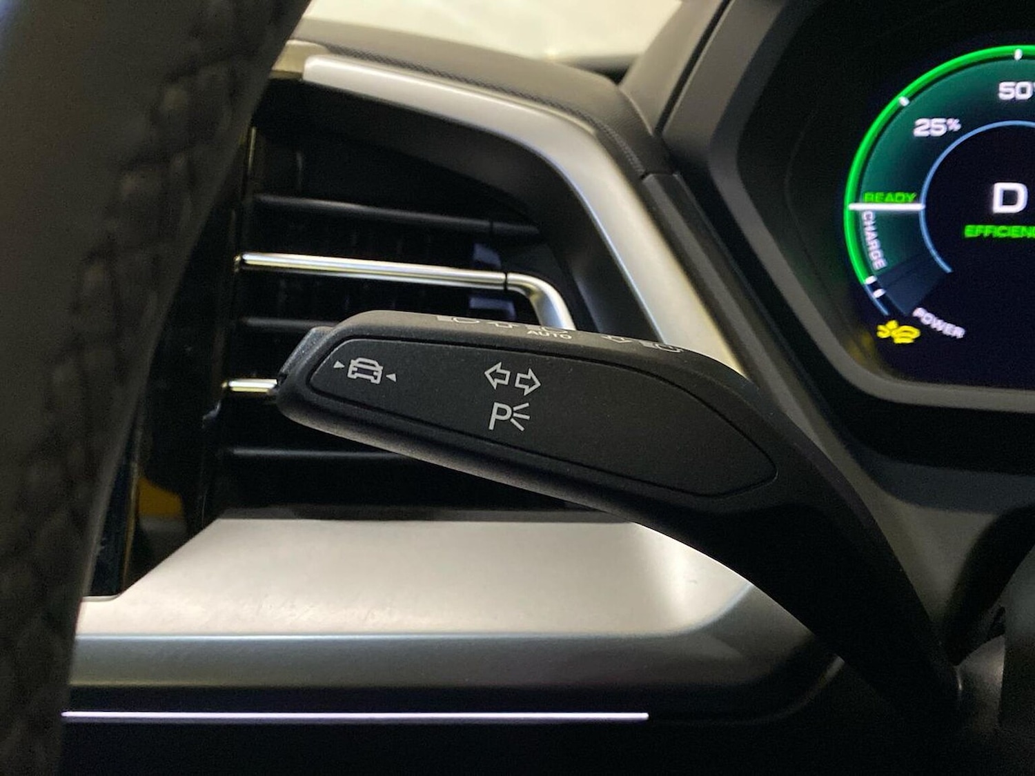 Used Audi Q4 e-tron 2024 for sale - 76396929: Photo 29