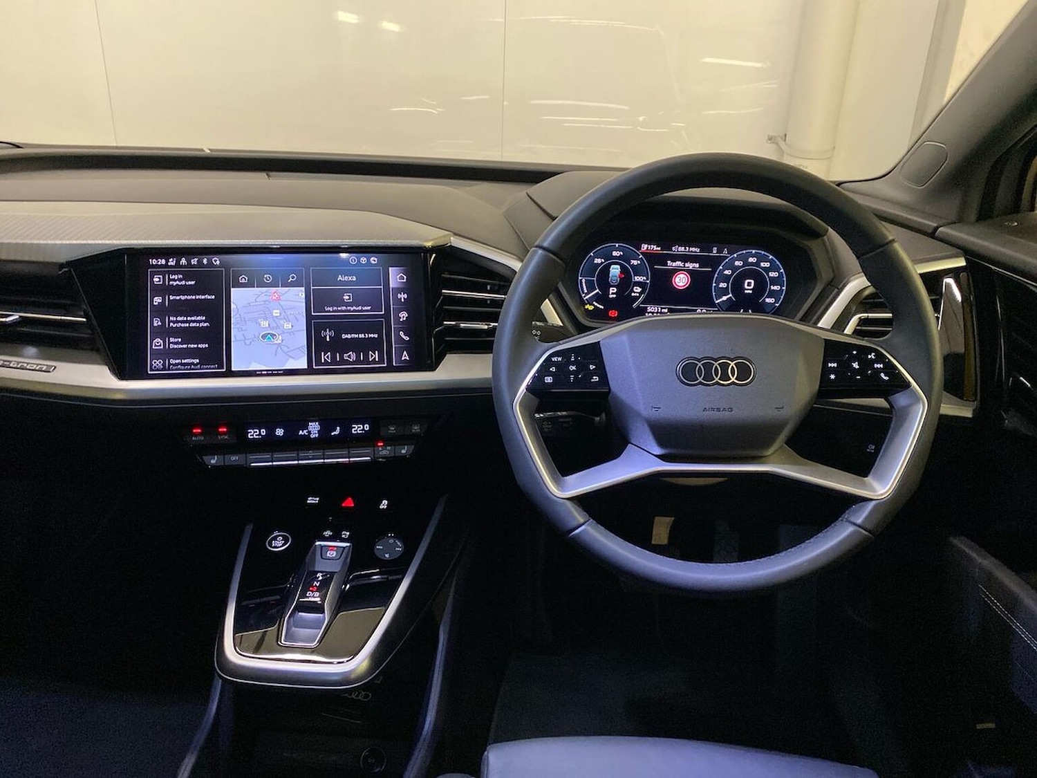 Used Audi Q4 e-tron 2024 for sale - 76396929: Photo 9