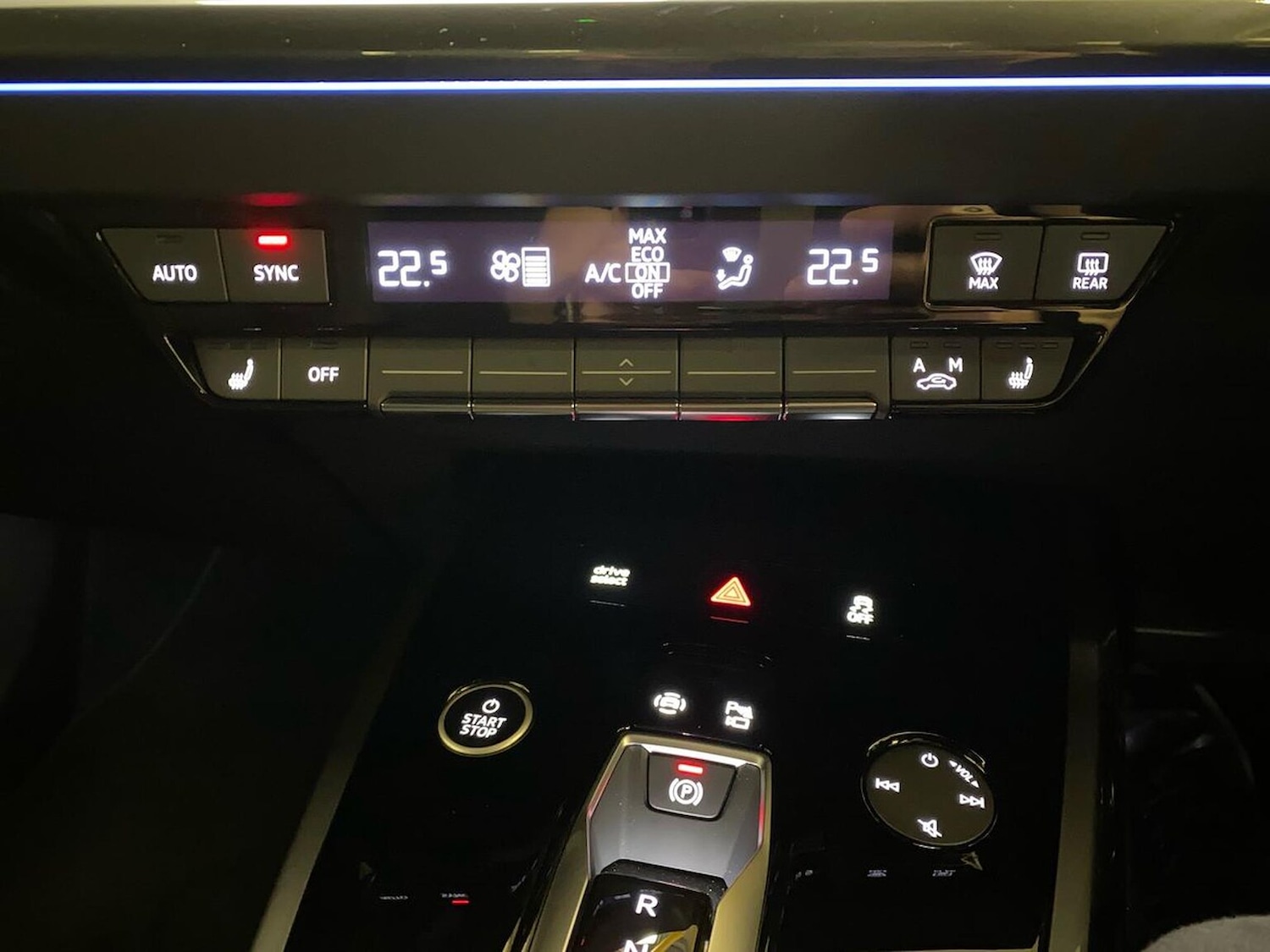 Used Audi Q4 e-tron 2025 for sale - 76770094: Photo 12