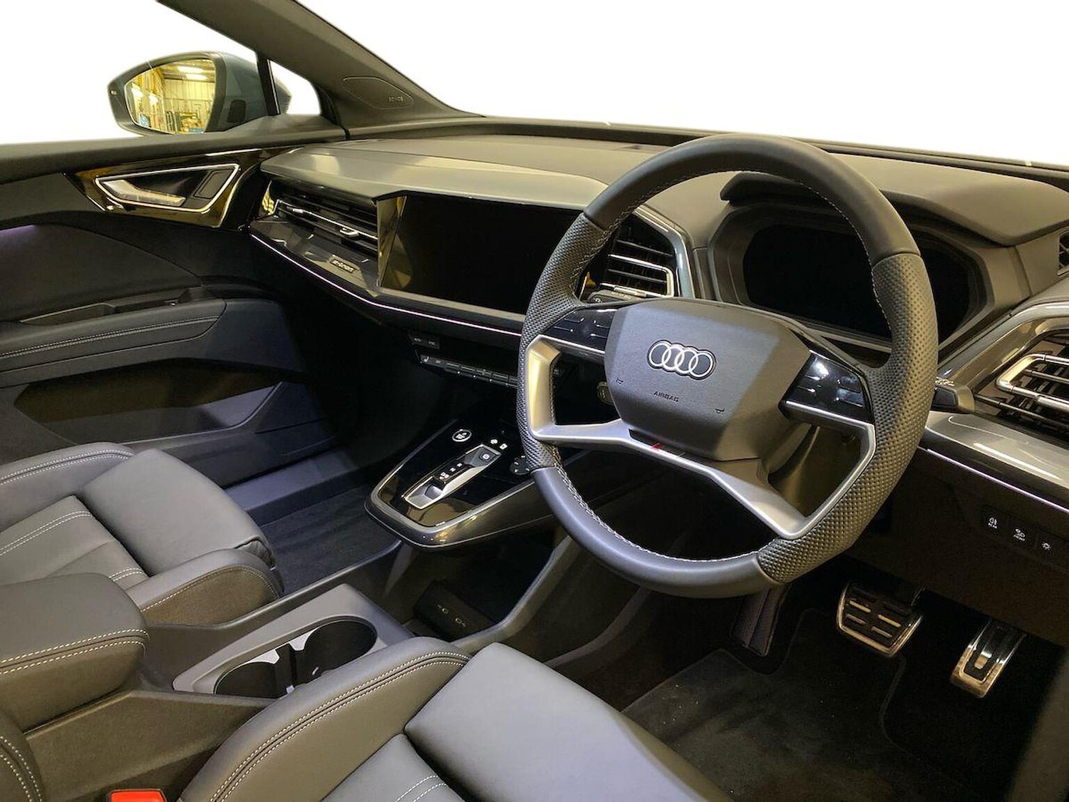 Used Audi Q4 e-tron 2025 for sale - 76770094: Photo 15