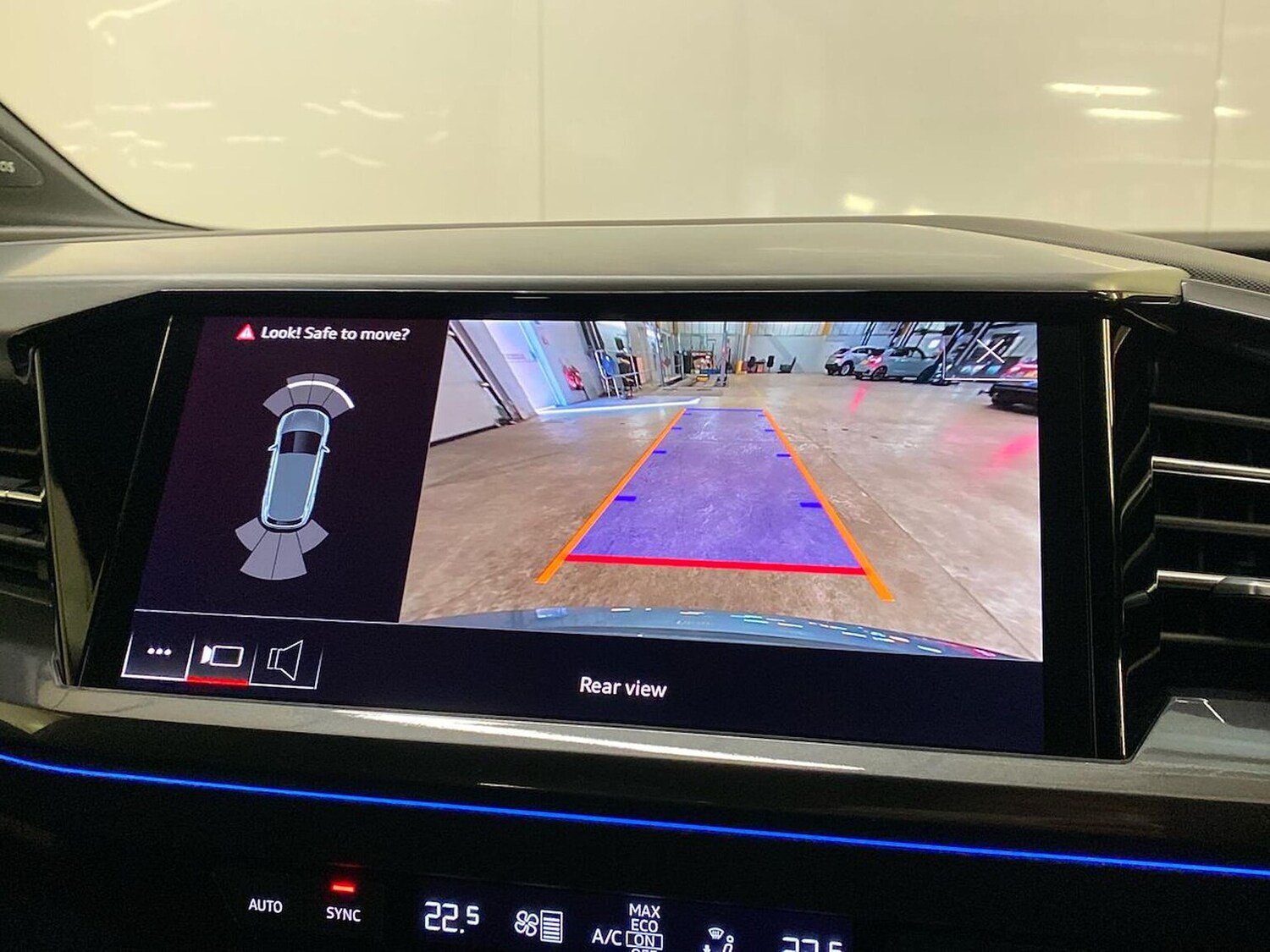 Used Audi Q4 e-tron 2025 for sale - 76770094: Photo 23