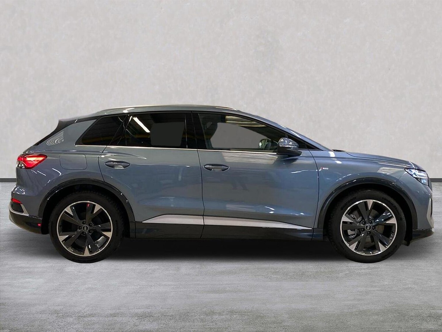 Used Audi Q4 e-tron 2025 for sale - 76770094: Photo 3