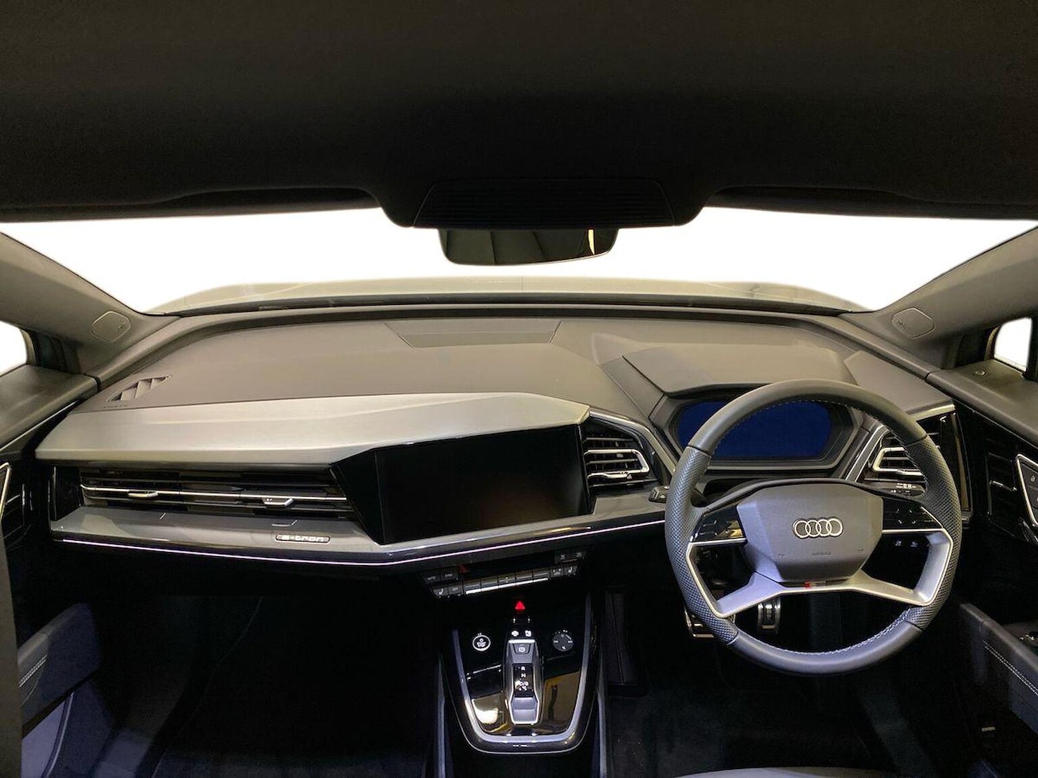 Used Audi Q4 e-tron 2025 for sale - 76770094: Photo 8