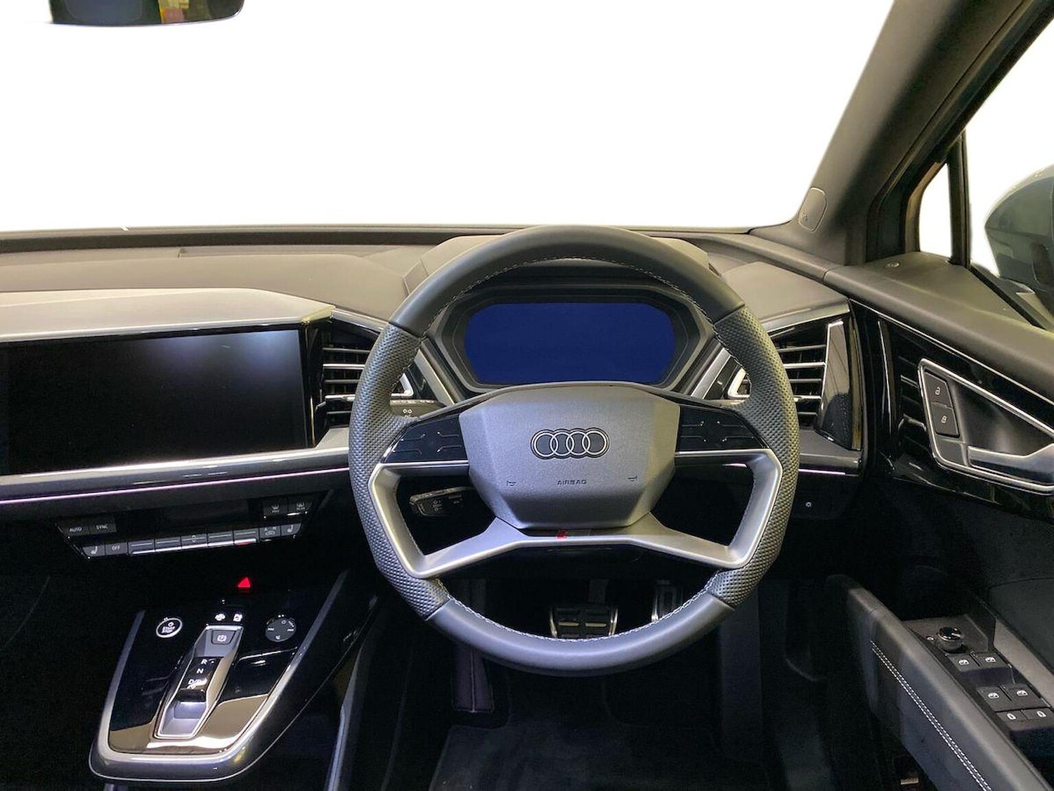 Used Audi Q4 e-tron 2025 for sale - 76770094: Photo 9