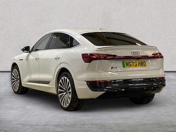 Used Audi Q8 2023 for sale - 79380189: Photo