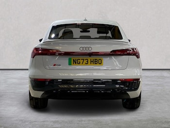 Used Audi Q8 2023 for sale - 79380189: Photo