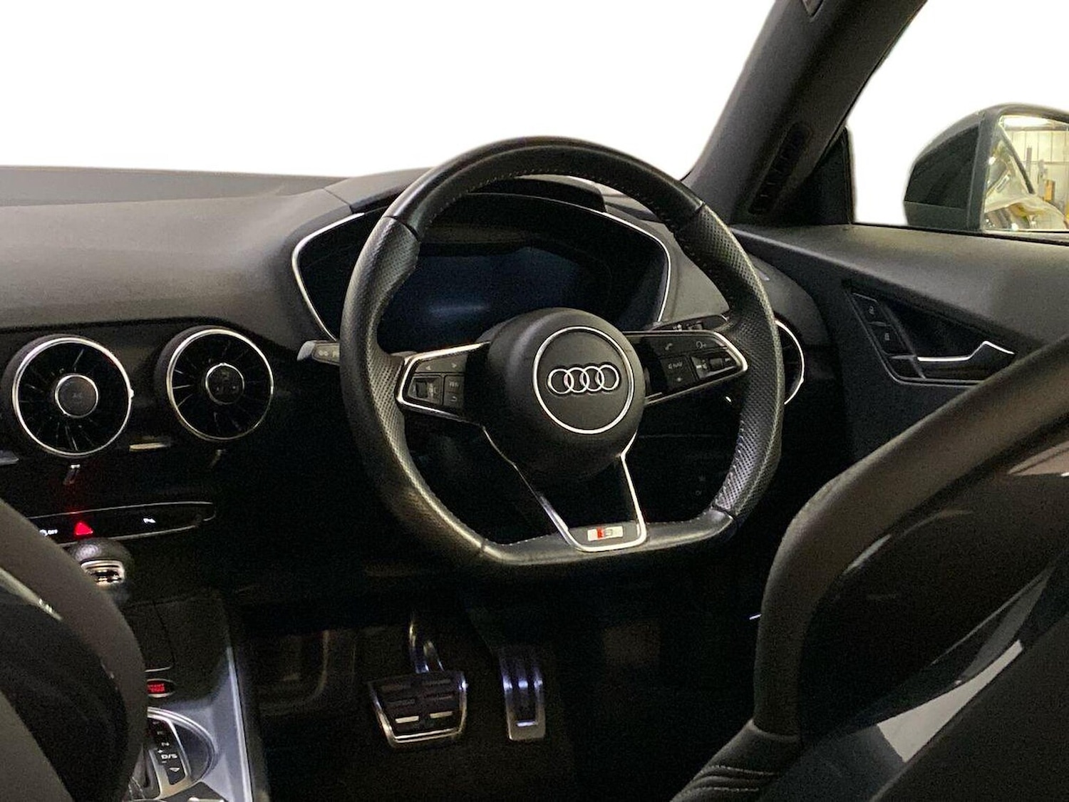 Used Audi TT 2023 for sale - 76663051: Photo 9