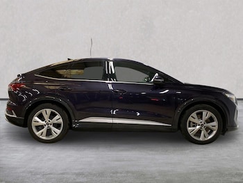 Used Audi Q4 e-tron 2025 for sale - 79551753: Photo