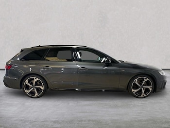 Used Audi A4 2022 for sale - 79380056: Photo