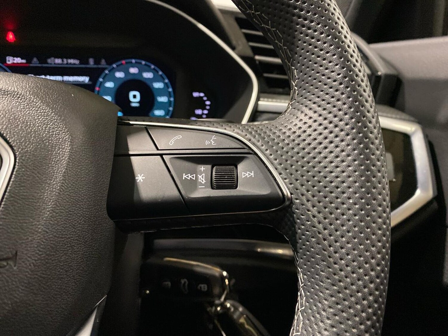 Used Audi Q3 2025 for sale - 77676281: Photo 27