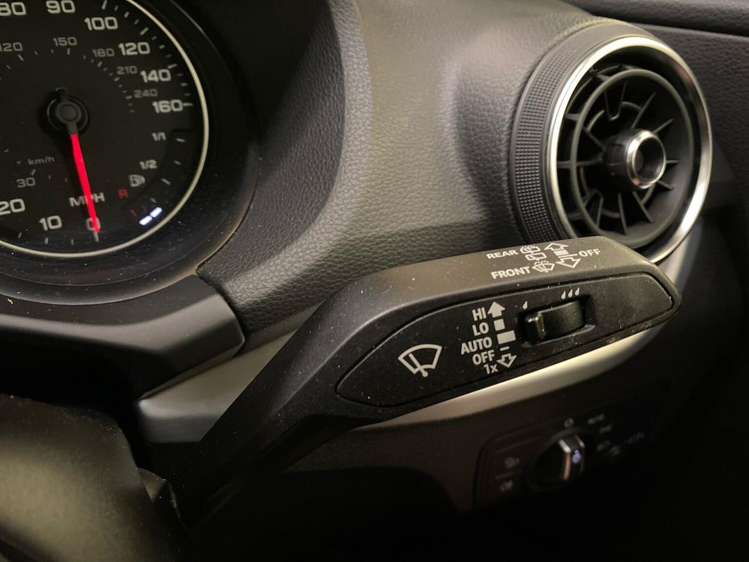 Used Audi Q2 2019 for sale - 76236977: Photo 28