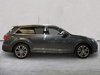 Used Audi Q7 2025 for sale - 79379827: Photo