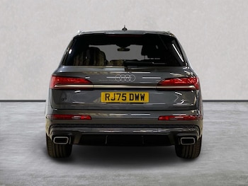 Used Audi Q7 2025 for sale - 79379827: Photo