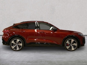 Used Audi Q5 2025 for sale - 76396879: Photo