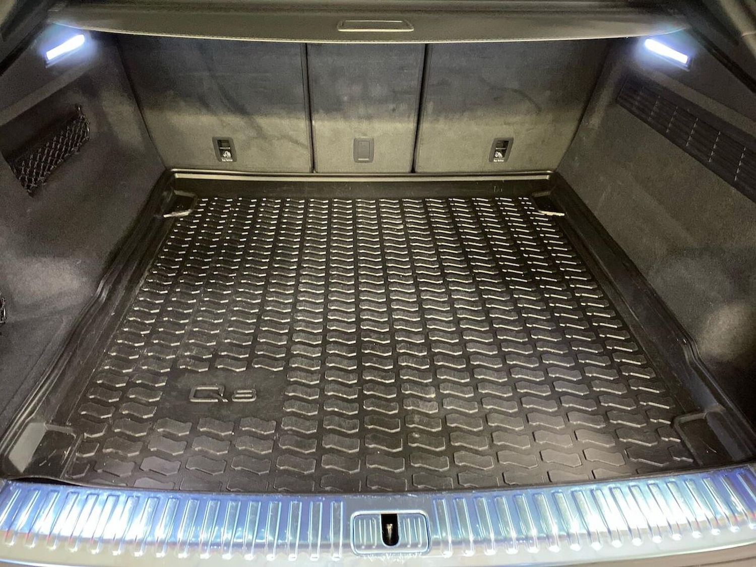 Used Audi Q8 2022 for sale - 76681717: Photo 17