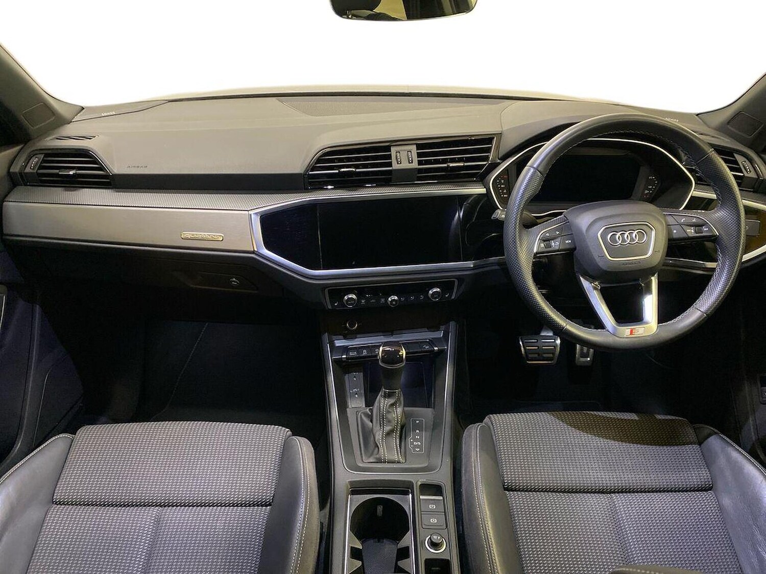 Used Audi Q3 2022 for sale - 76165064: Photo 8