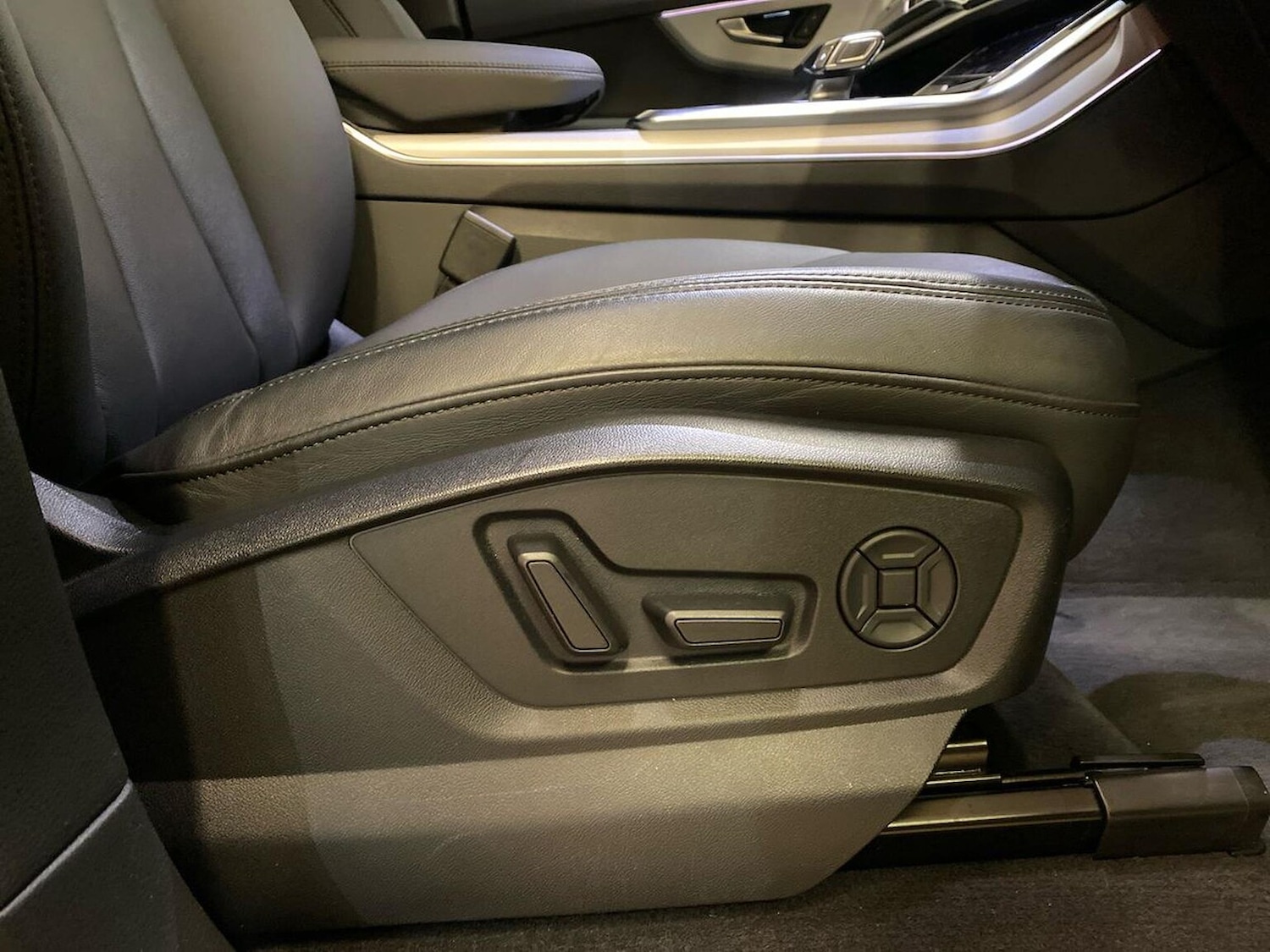 Used Audi Q7 2023 for sale - 76706494: Photo 30