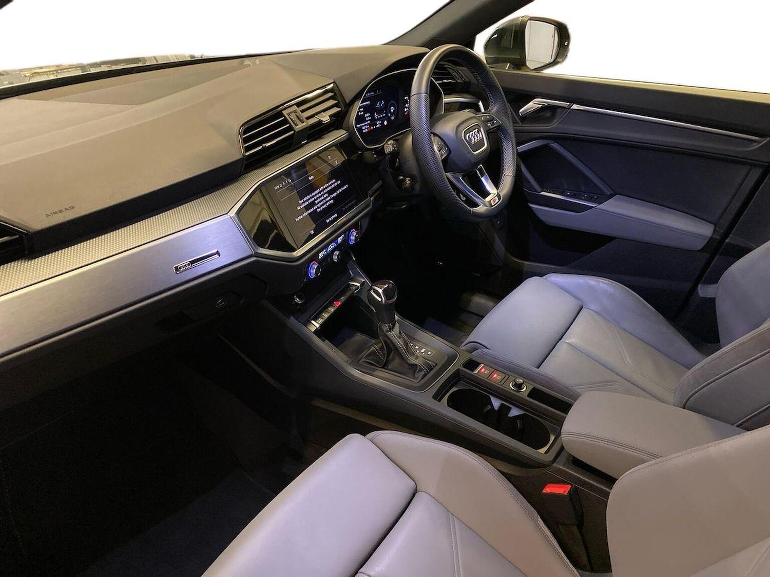 Used Audi Q3 2022 for sale - 76982912: Photo 7