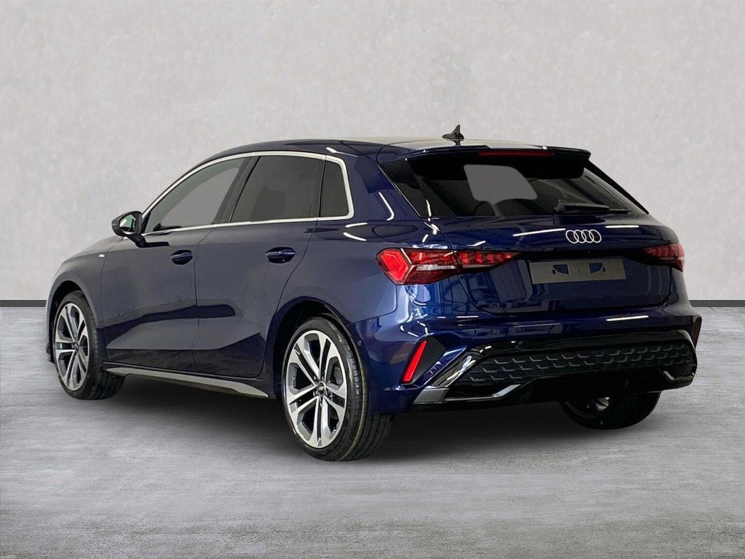 Used Audi A5 2025 for sale - 77034565: Photo 2