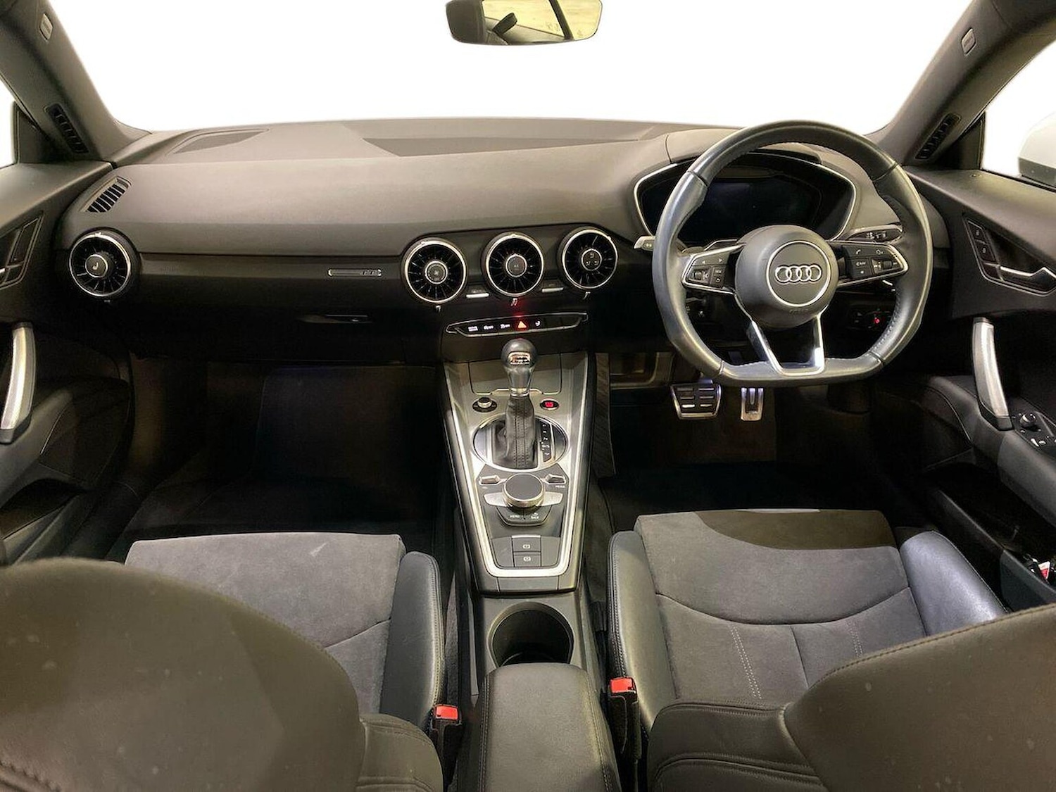 Used Audi TT 2021 for sale - 76510676: Photo 8