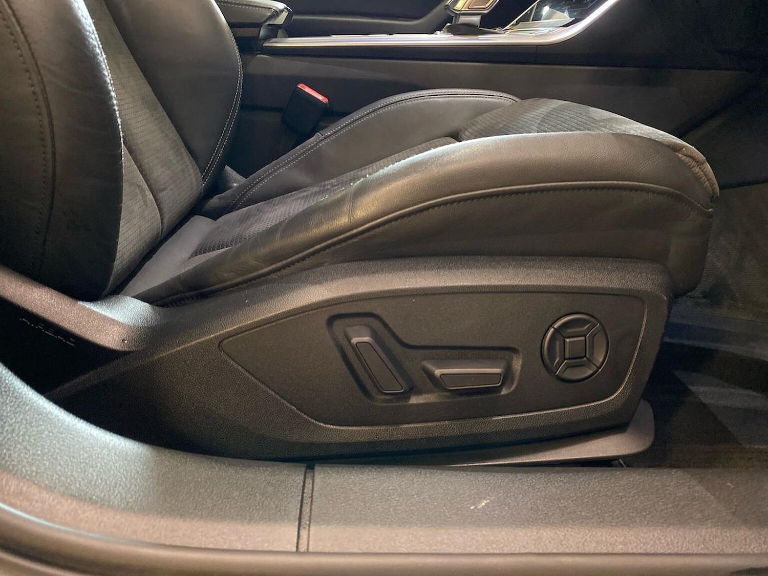 Used Audi A6 2020 for sale - 76541858: Photo 30