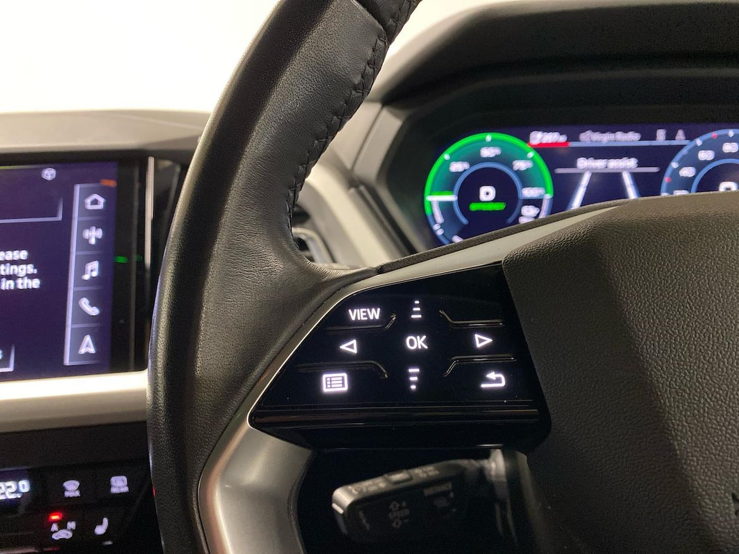 Used Audi Q4 e-tron 2023 for sale - 78191368: Photo 28