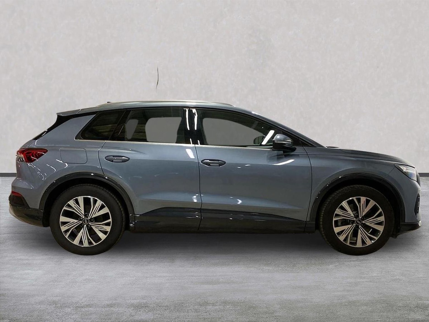 Used Audi Q4 e-tron 2023 for sale - 78191368: Photo 5