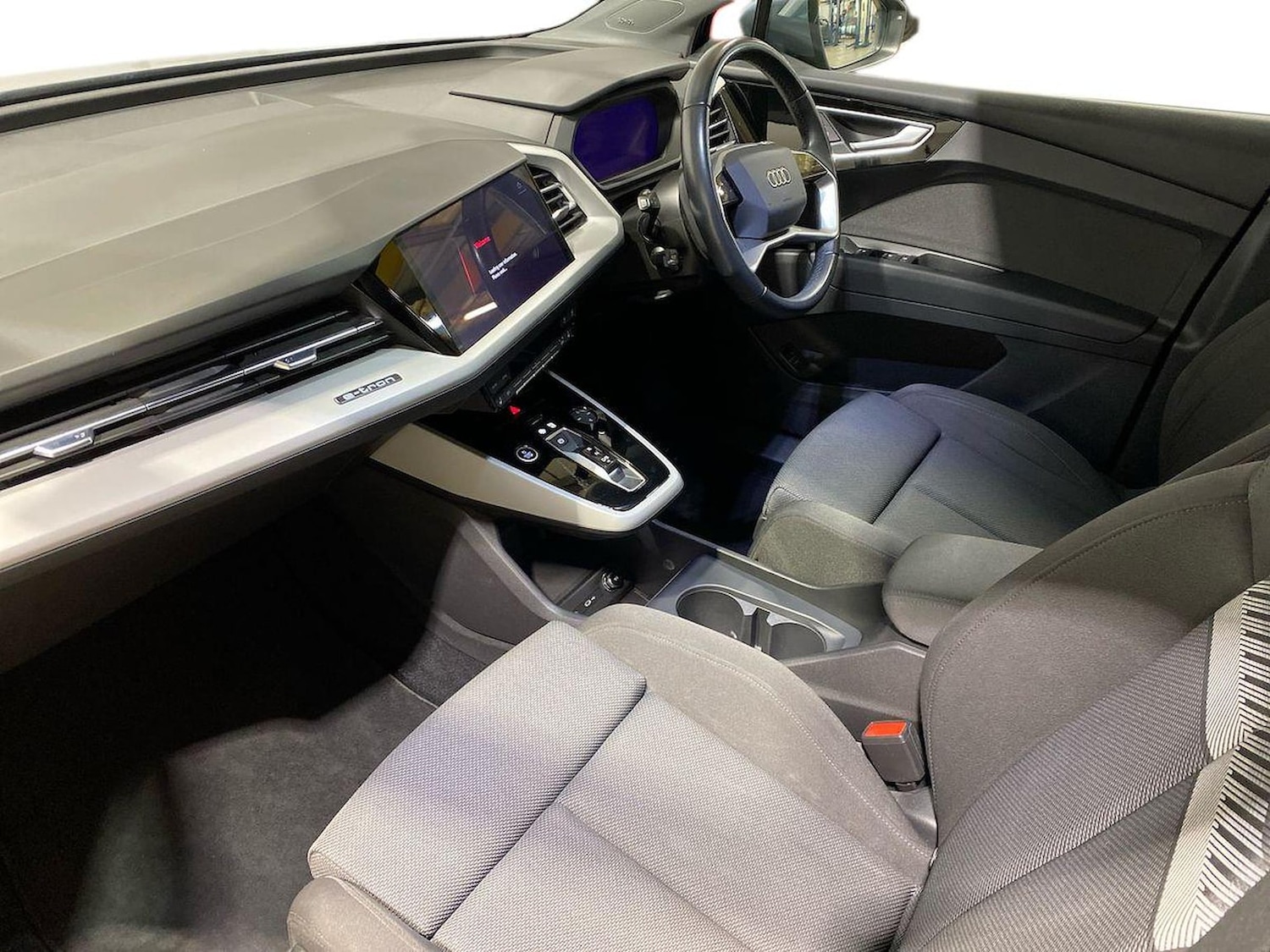 Used Audi Q4 e-tron 2023 for sale - 78191368: Photo 9