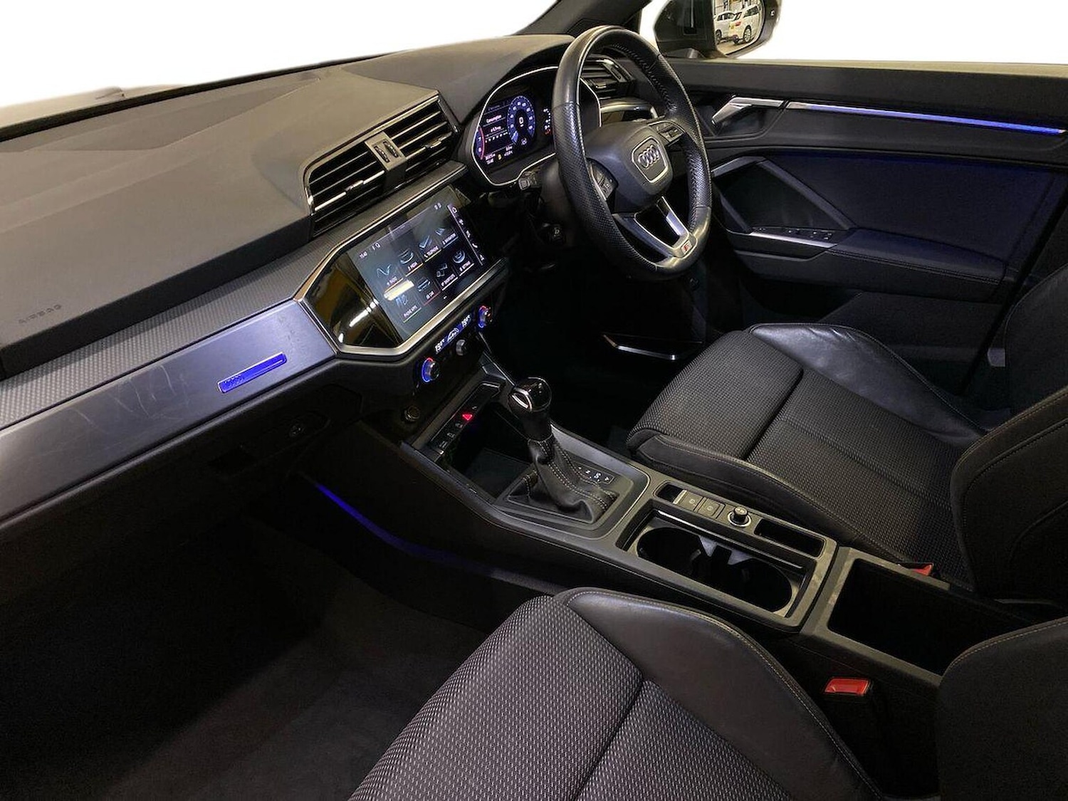 Used Audi Q3 2019 for sale - 76335192: Photo 7