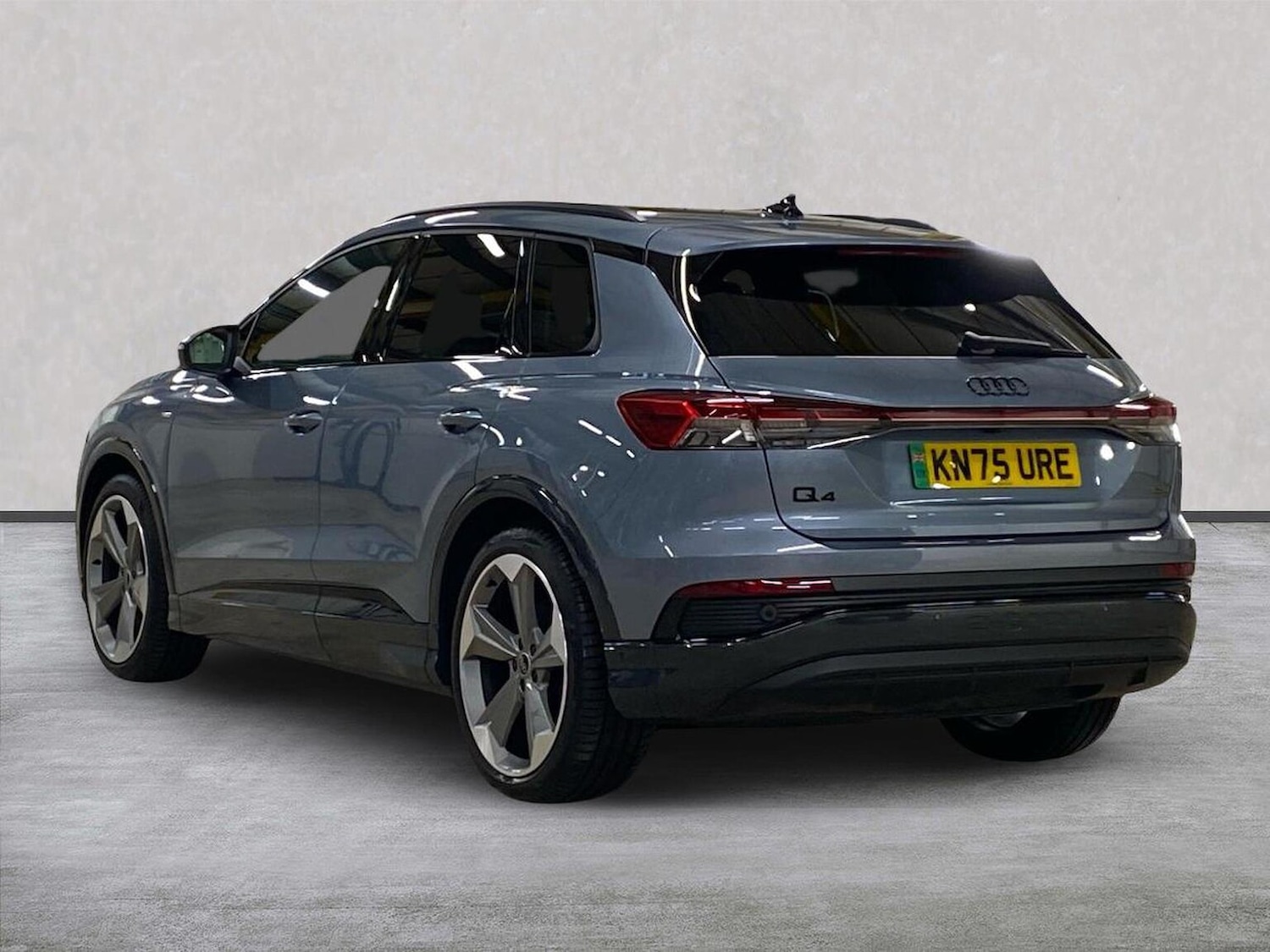 Used Audi Q4 e-tron 2025 for sale - 77962289: Photo 2