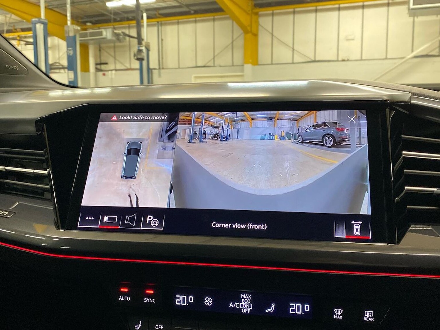 Used Audi Q4 e-tron 2025 for sale - 77962289: Photo 23