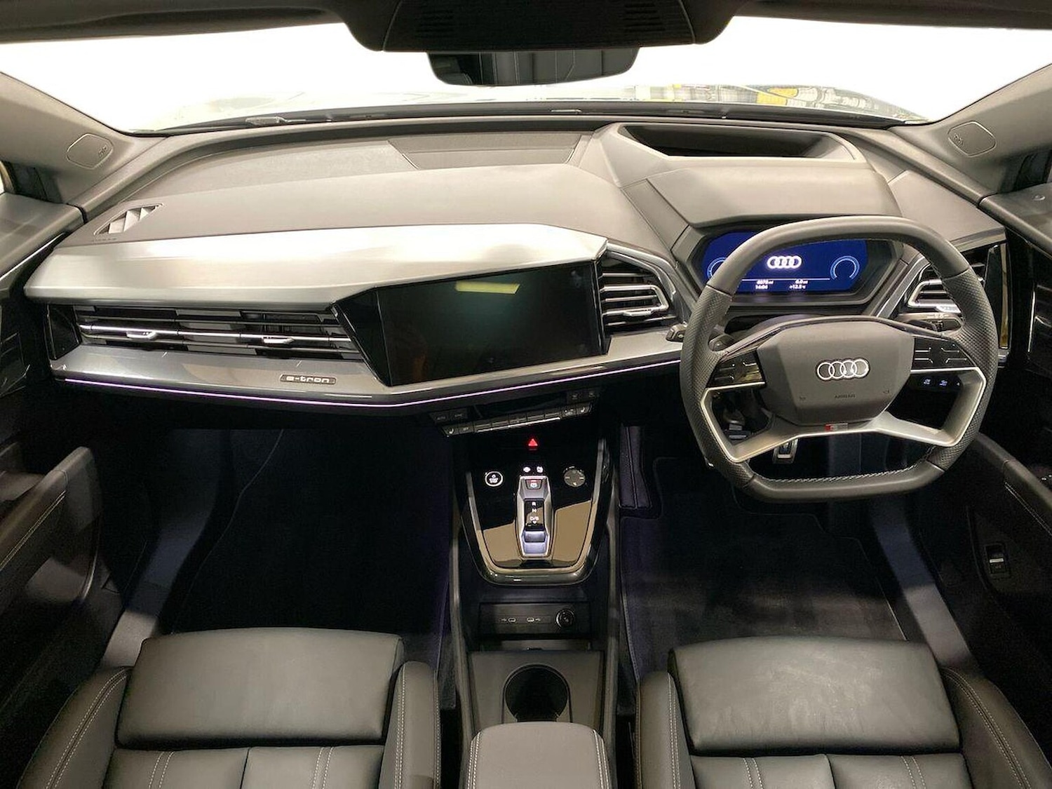 Used Audi Q4 e-tron 2025 for sale - 77962289: Photo 8