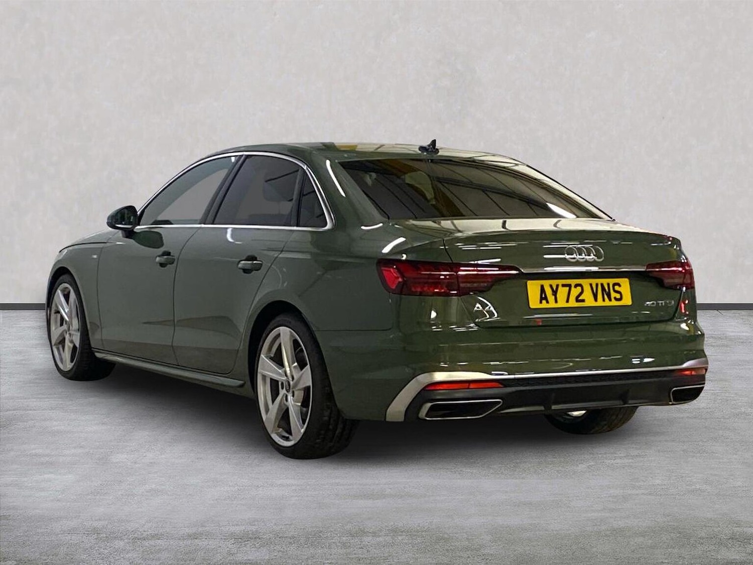 Used Audi A4 2022 for sale - 76543071: Photo 2