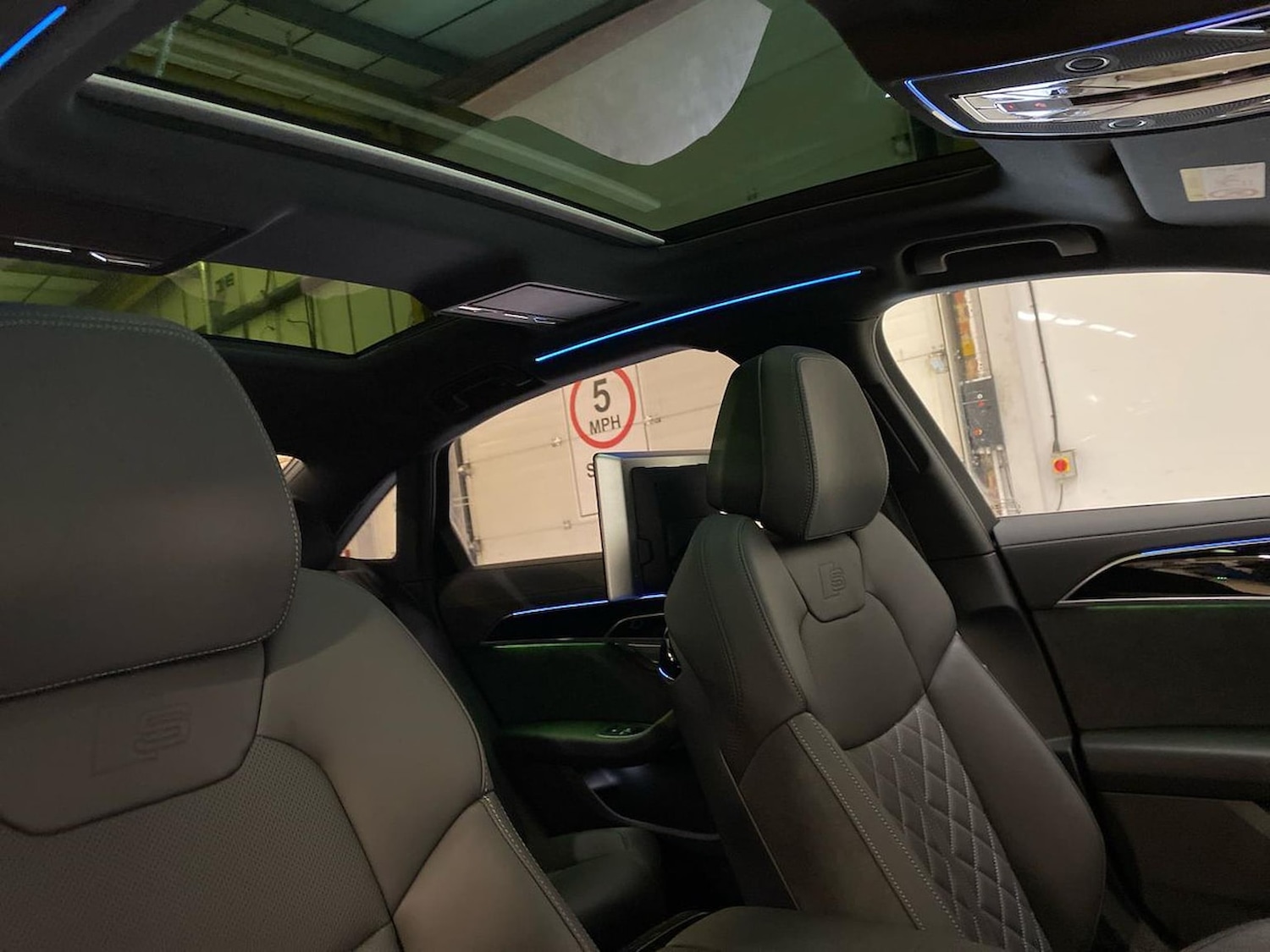 Used Audi A8 2025 for sale - 77487808: Photo 14