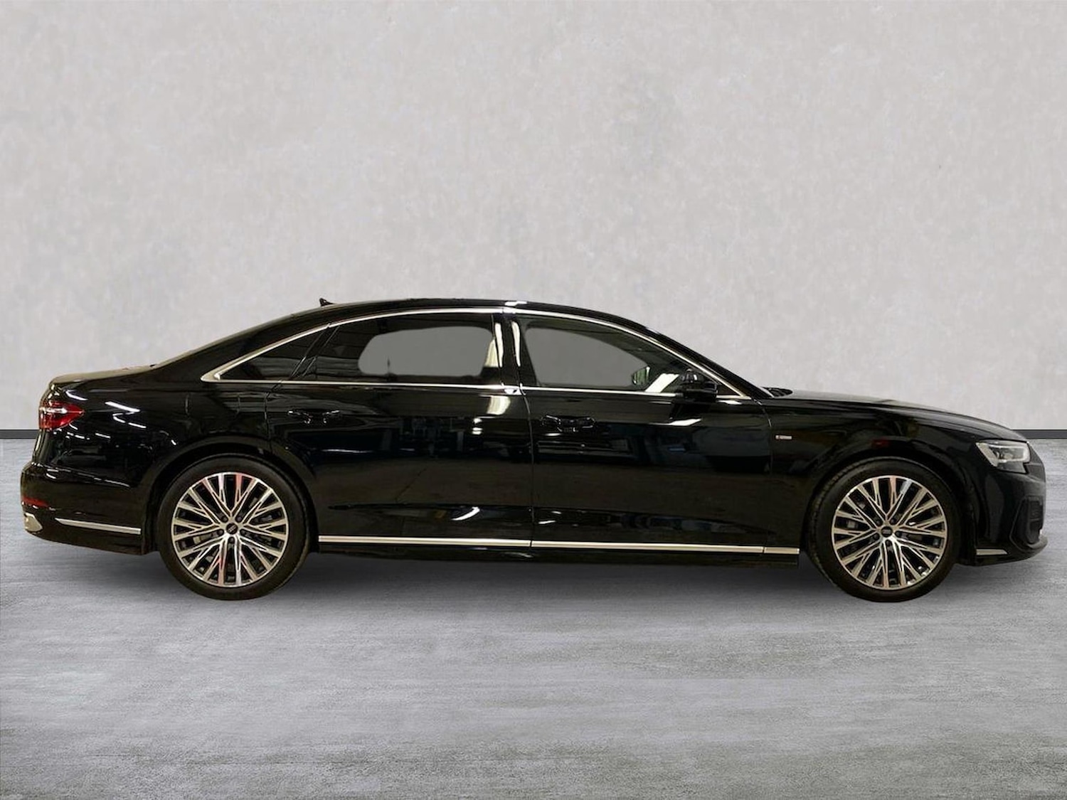 Used Audi A8 2025 for sale - 77487808: Photo 3