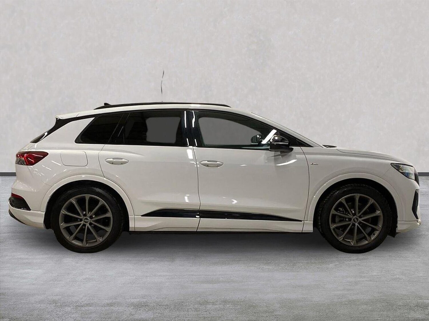 Used Audi Q4 e-tron 2022 for sale - 76906369: Photo 3