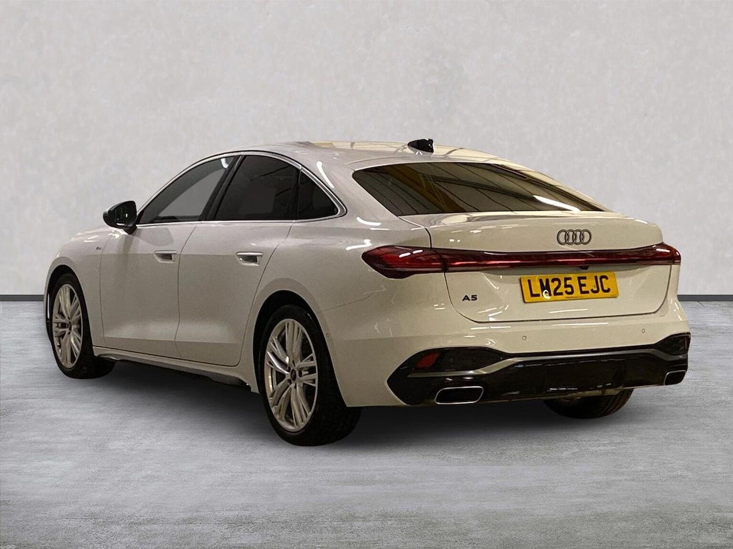 Used Audi A5 2025 for sale - 76719317: Photo 2