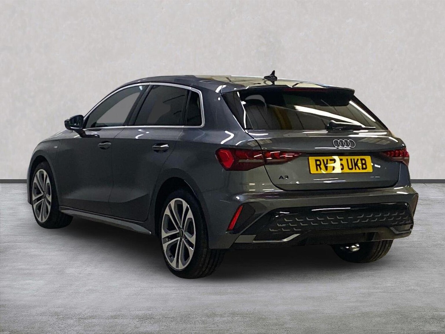 Used Audi A3 2025 for sale - 77028100: Photo 2