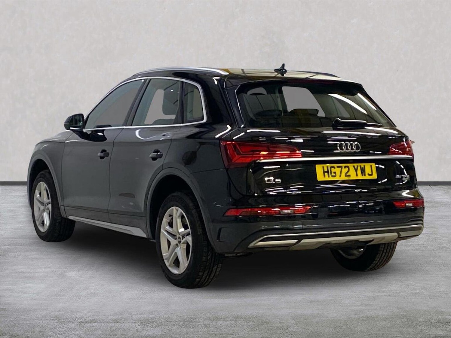 Used Audi Q5 2023 for sale - 76418187: Photo 2