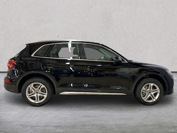 Used Audi Q5 2023 for sale - 76418187: Photo
