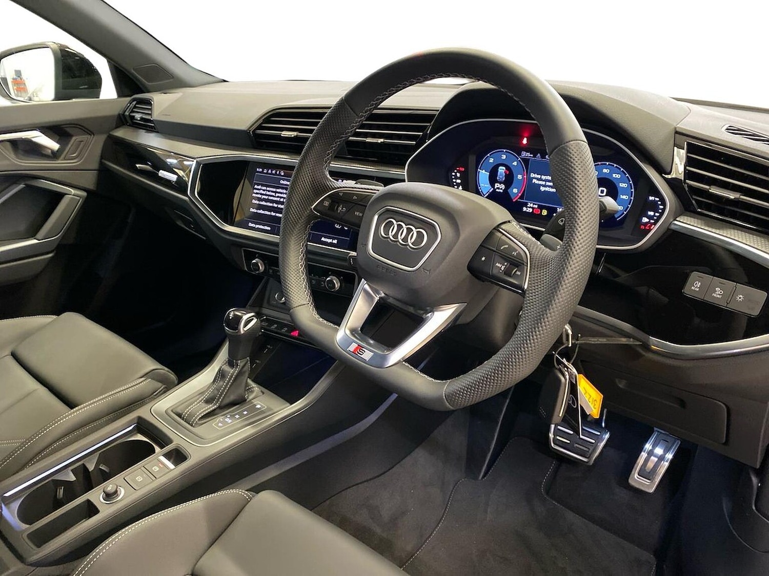 Used Audi Q3 2025 for sale - 76830696: Photo 15