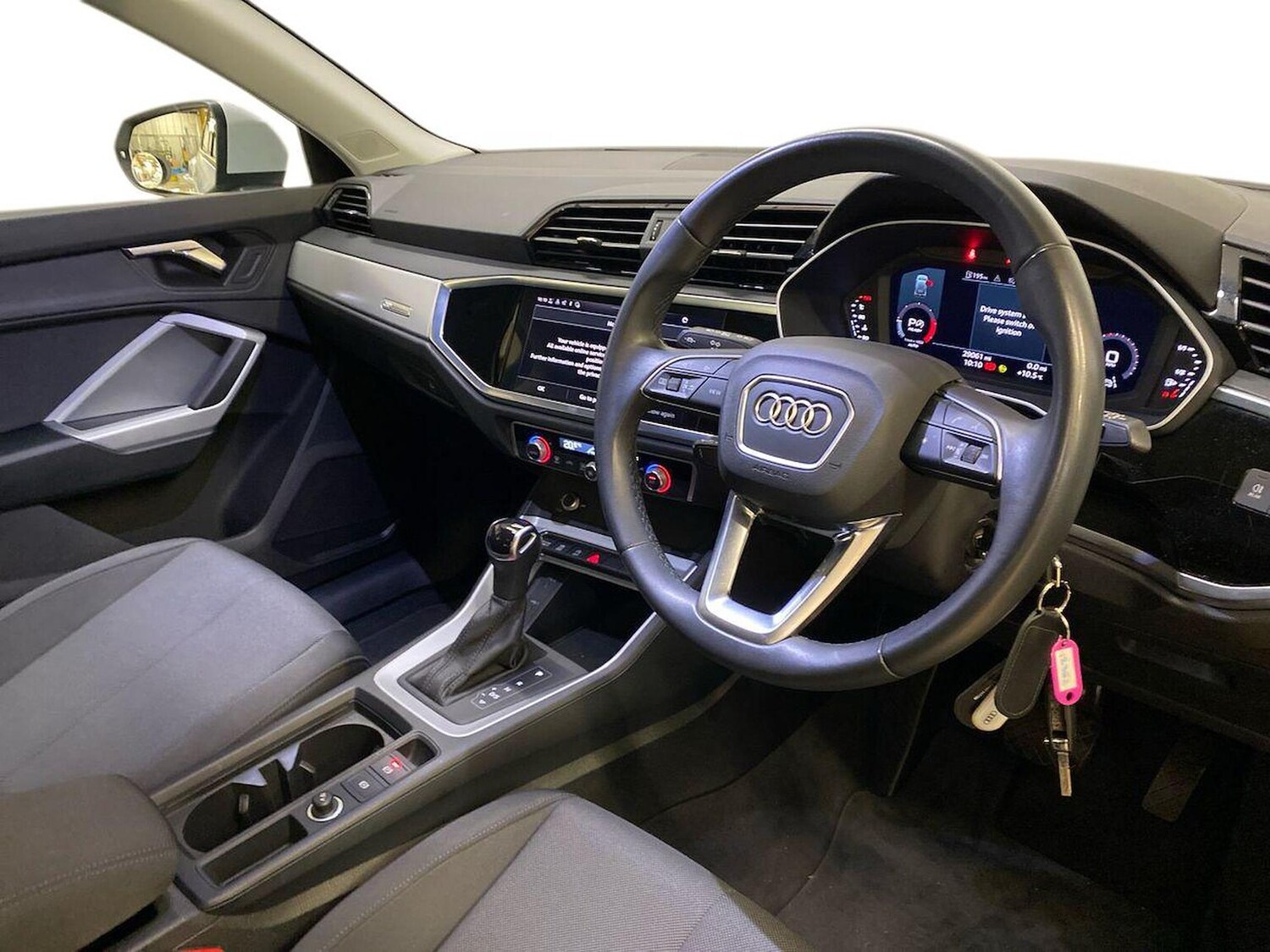 Used Audi Q3 2023 for sale - 77745137: Photo 17