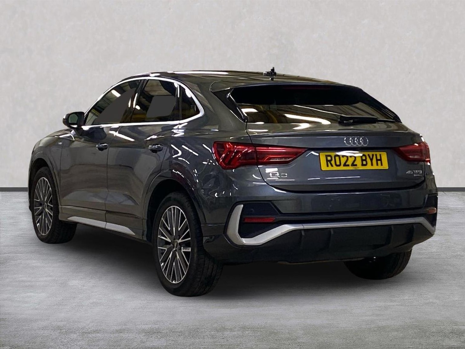 Used Audi Q3 2022 for sale - 76273488: Photo 2