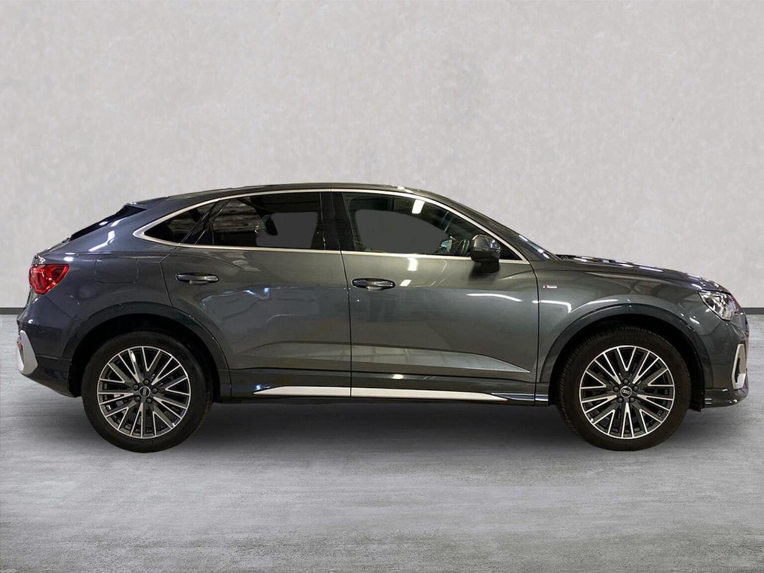 Used Audi Q3 2022 for sale - 76273488: Photo 3