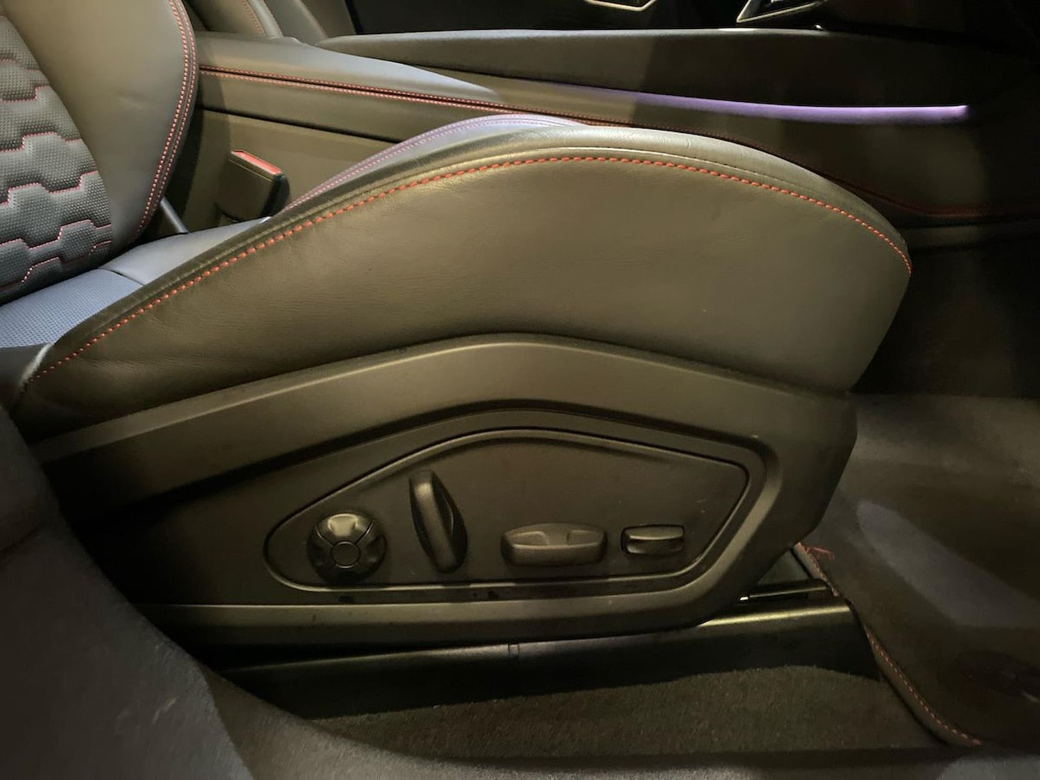 Used Audi RS e-tron GT 2023 for sale - 76392467: Photo 30