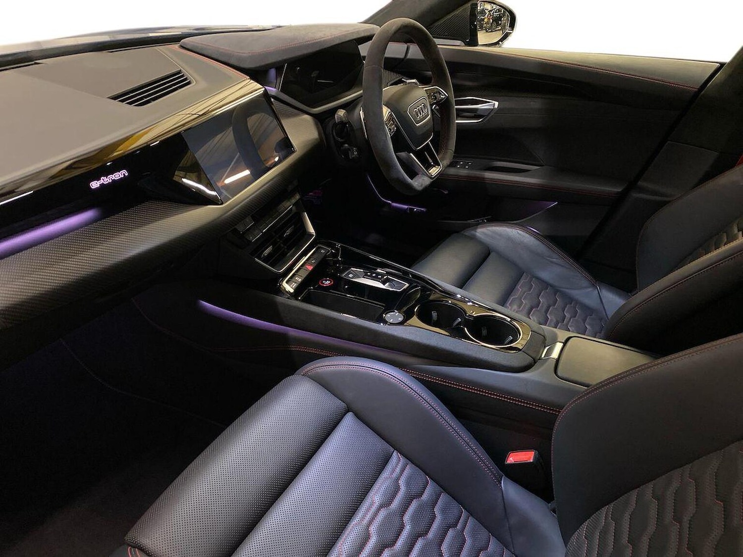 Used Audi RS e-tron GT 2023 for sale - 76392467: Photo 7