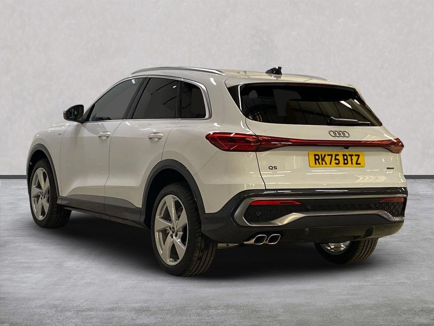 Used Audi Q5 2025 for sale - 77487867: Photo 2