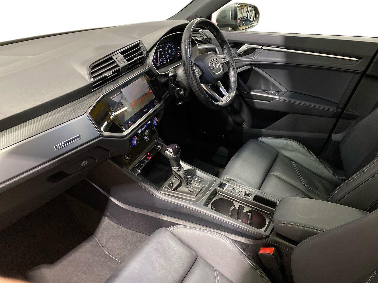 Used Audi Q3 2023 for sale - 78191599: Photo 9