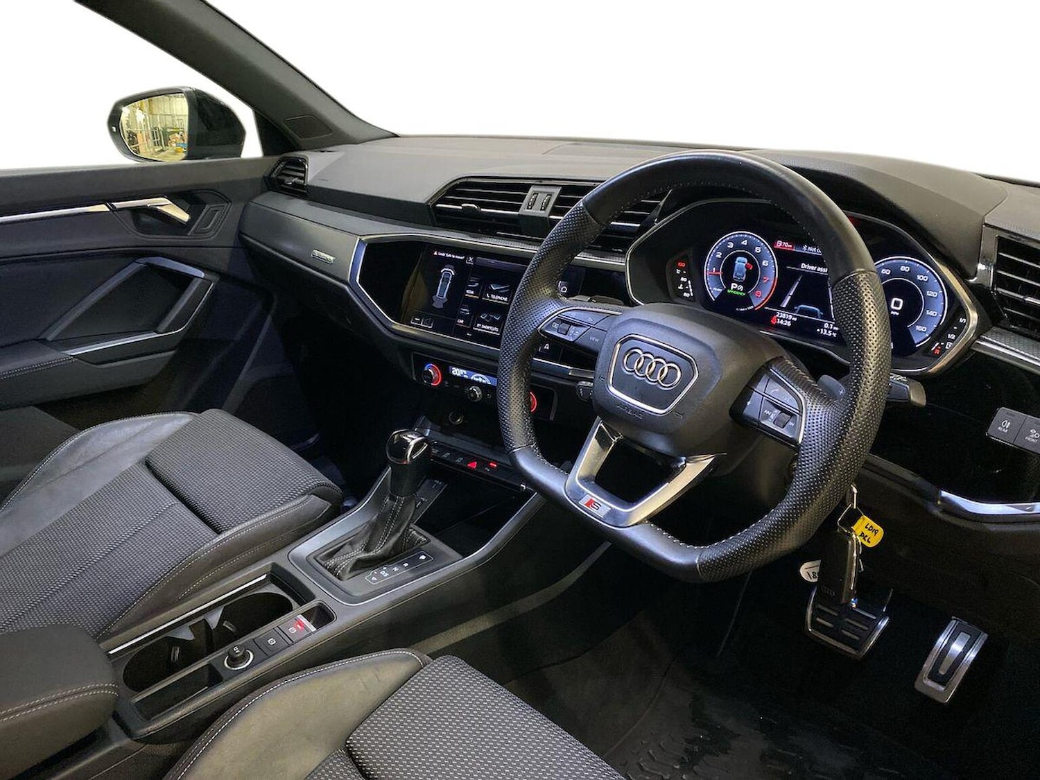 Used Audi Q3 2019 for sale - 76650191: Photo 15